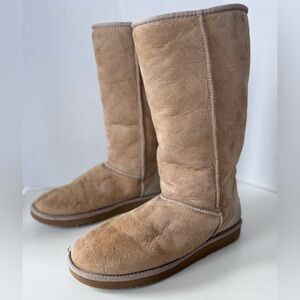 UGG Australia Classic Tall Beige 5815 Suede Sheepskin Boots Women's Size 9